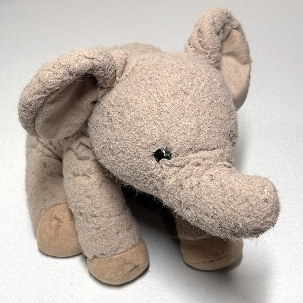 Jellycat Curvie Elephant Plush Toy Stuffed Animal Rare Jelly Cat‎ London READ